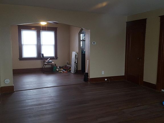 5th image of 1653 Kenmore Ave APT 2