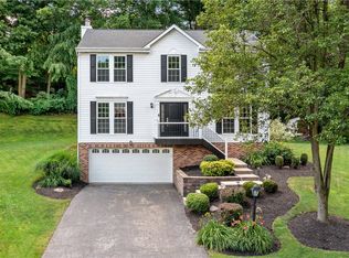 328 Shady Glen Dr, Coraopolis, PA