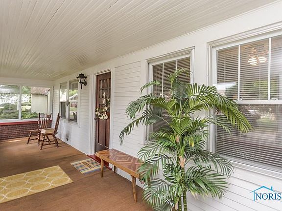 3rd image of 1540 Glenbrook Dr