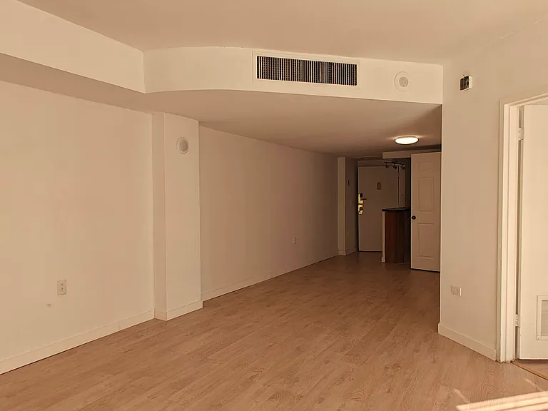 801 Brickell Bay Dr #365 — Photo 15