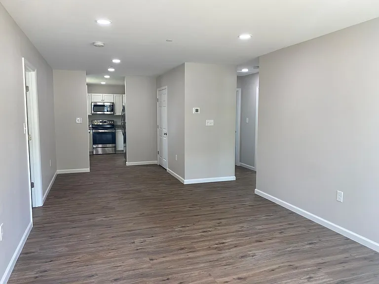 269 Sycamore Rd #A — Photo 2