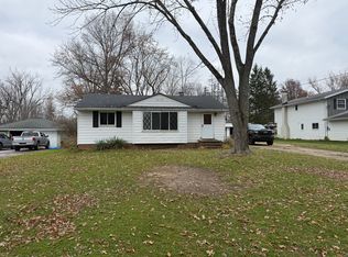 13760 Blazey Trl, Strongsville, OH 44136