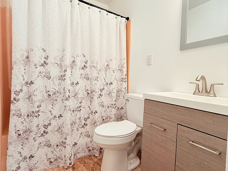 111 Red Maple Ln — Photo 13