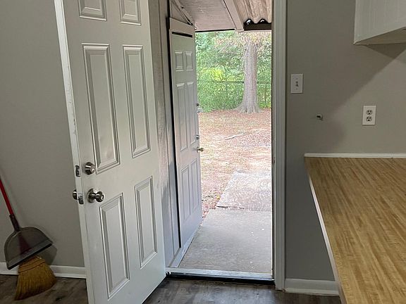 Bar Area/ Breakfast Nook