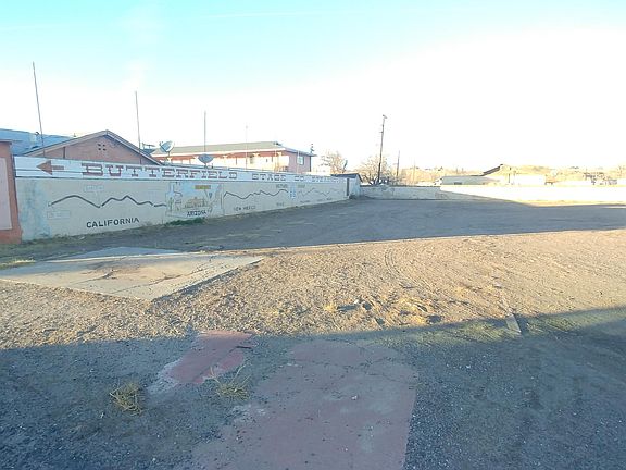 4th image of 608 W Hopi Dr