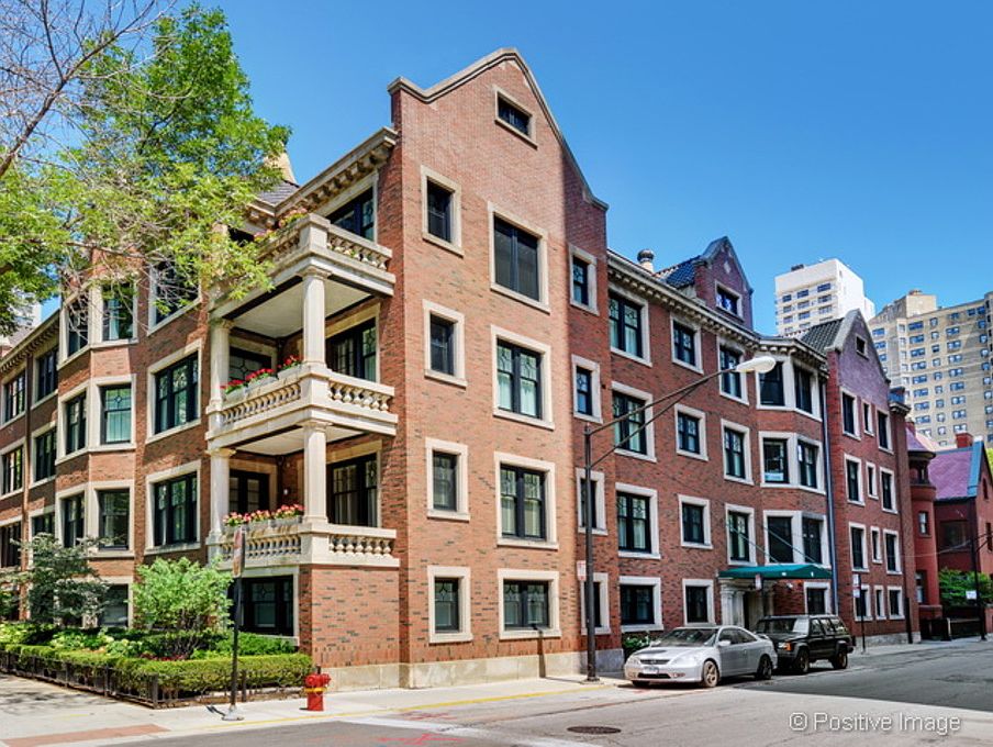 1st image of 10 E Schiller St APT 2E