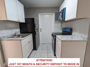 987 NE 131st St #4, Miami, FL 33161