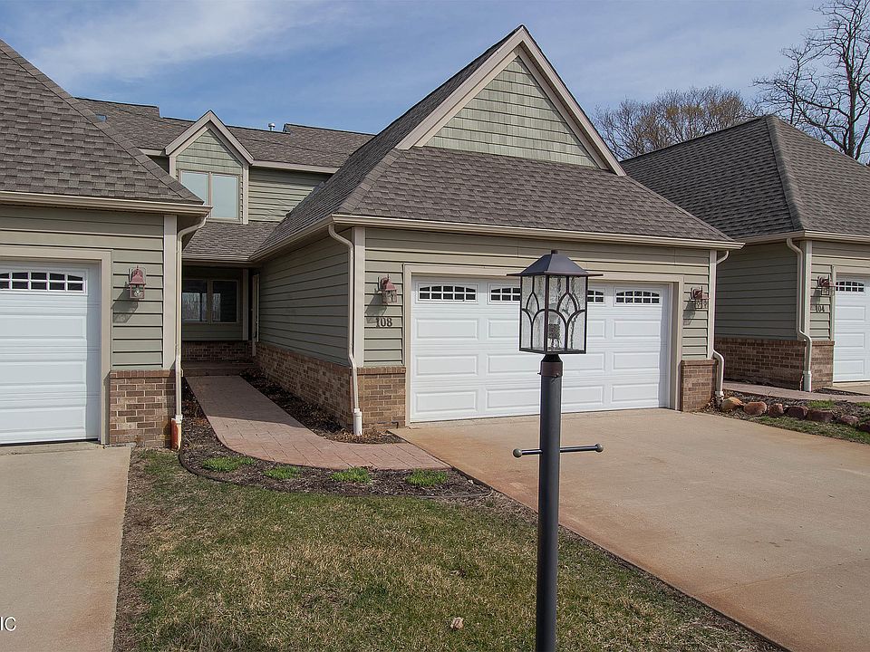 1st image of 108 Clubhouse Dr #3