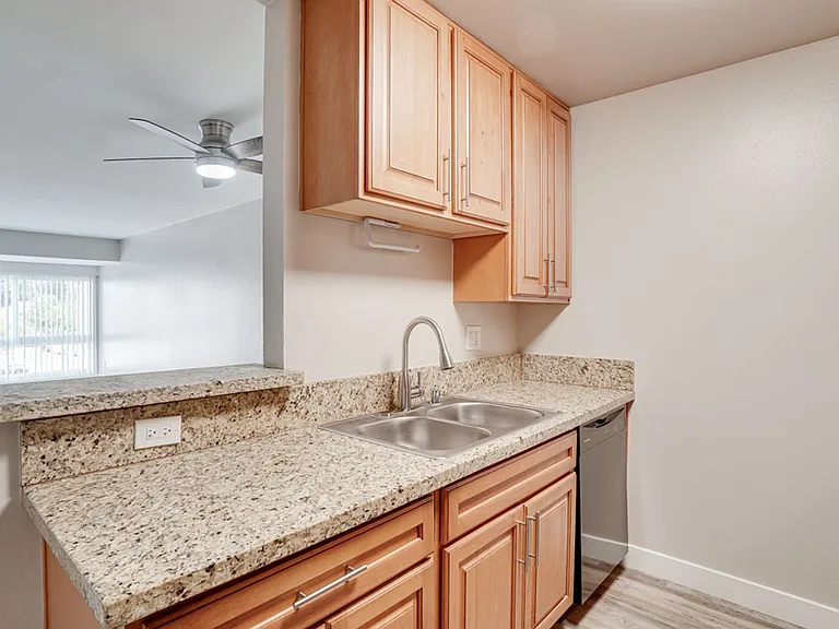 Vue at Lake Murray Apartments — Photo 13
