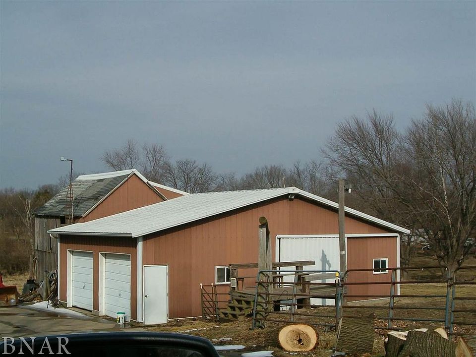 2nd image of 1613 Six Points Rd