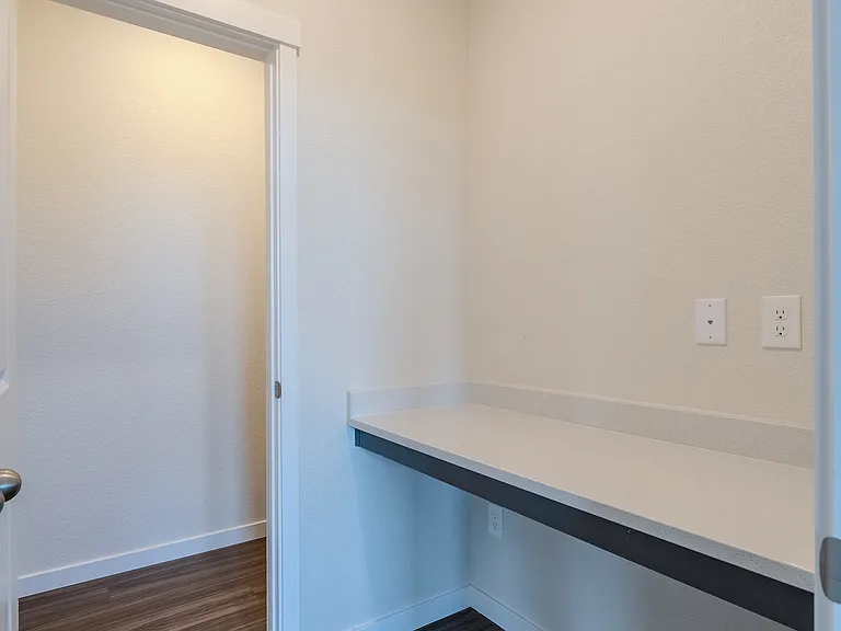 8172 Goldenray Pl — Photo 7
