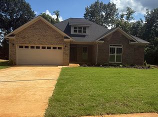 100 Shelly Ln, Huntsville, AL 35810
