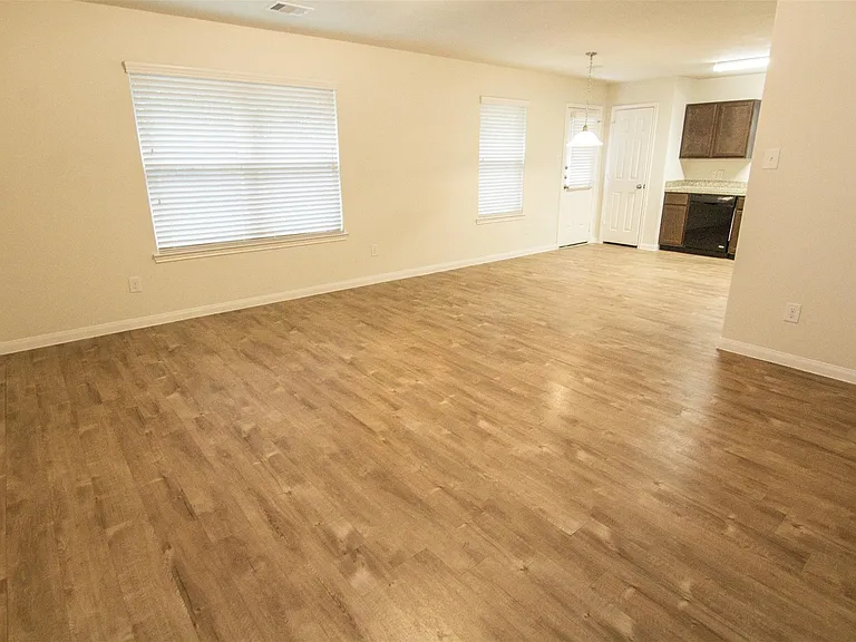 734 N Ella Creek Dr — Photo 6