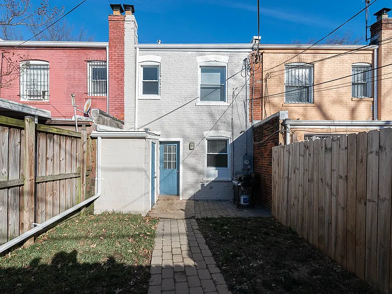 3351 Clay Pl NE — Photo 14