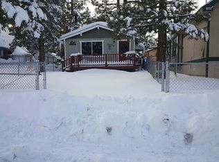 114 Victoria Ln, Sugarloaf, CA 92376