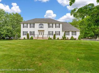 11 Crest Rd, Jackson, NJ 08527