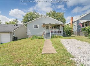 907 Meadow Dr, South Charleston, WV 25309
