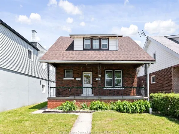 906 Elsmere Ave, Windsor, ON N9A 2A9