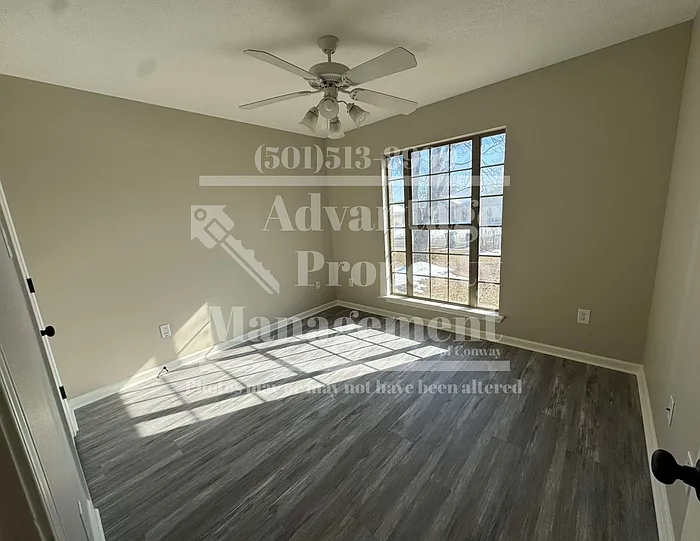 3 bed, 2.0 bath, 1245 sqft, $1,400 — Photo 4