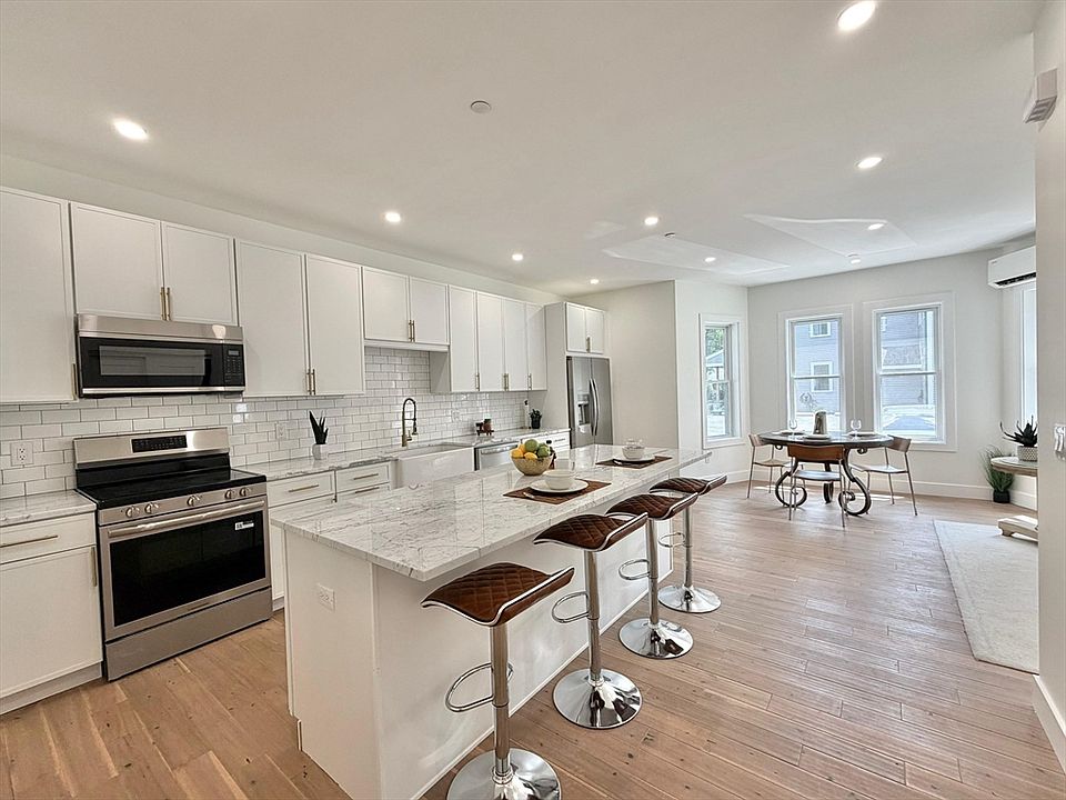 1st image of 20 Broad St #5