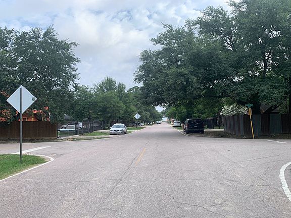 4th image of 6455 Overlook Dr