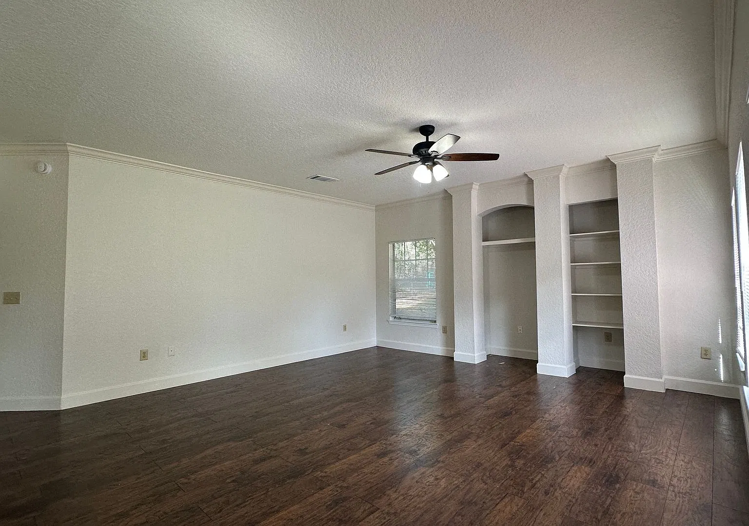 Beautiful 3 Bedroom, 2 Bathroom Condo in the Gated Notting Hill Community — Photo 3