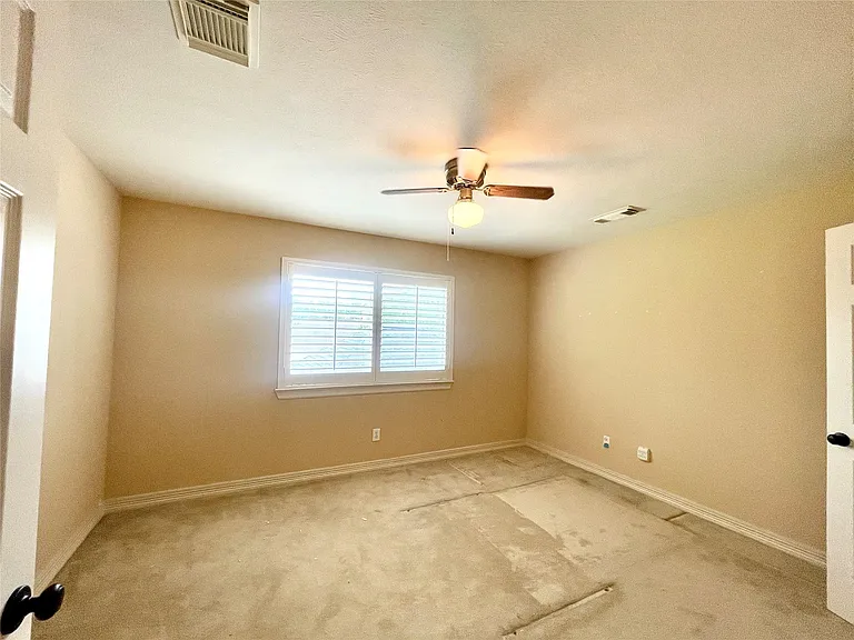 23203 Fall Wind Ct — Photo 21