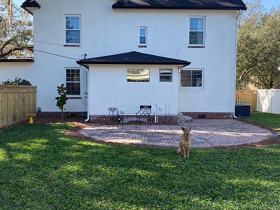 5th image of 831 N Westmoreland Dr
