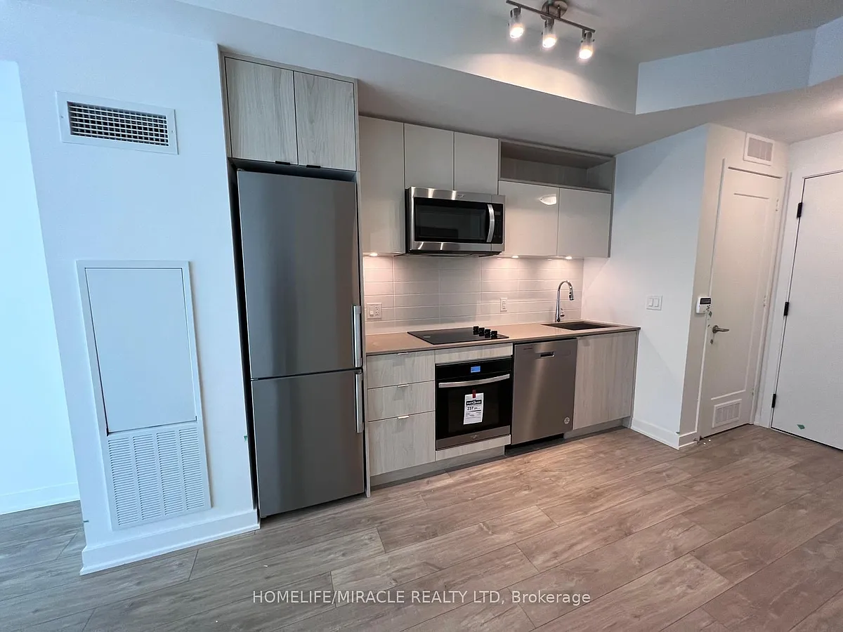 Building Photo - 135 Lower Sherbourne St #2423