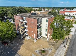 330 W Central Ave APT 3A, El Dorado, KS 67042