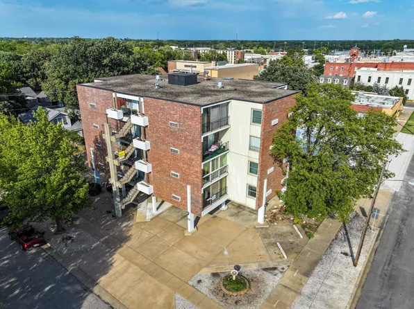 330 W Central Ave APT 3A, El Dorado, KS 67042