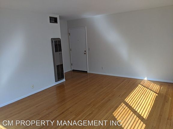3rd image of 1027 Santa Cruz Ave APT 3