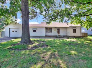 1930 Moyle St, Augusta, KS 67010