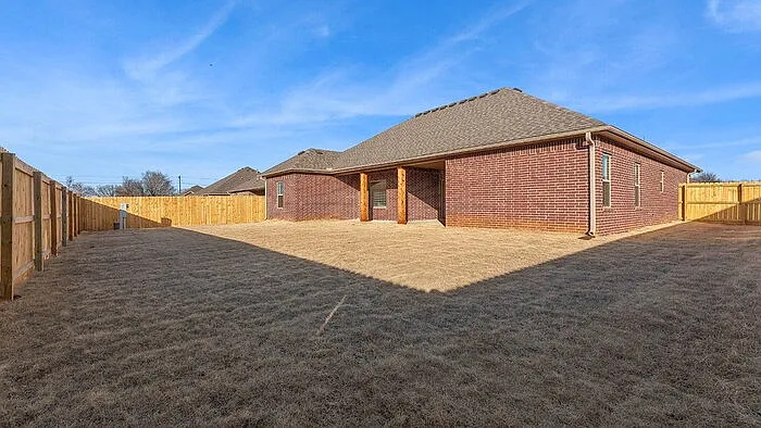 147 N Banner Ave — Photo 14