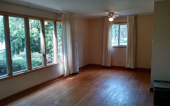 3rd image of 434 W Courtland St