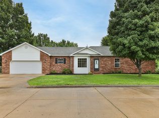 2790 S Grant Avenue, Bolivar, MO 65613