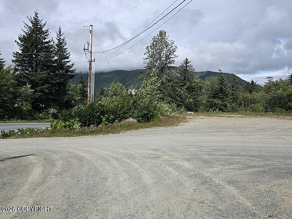 5th image of 8 3rd Ave