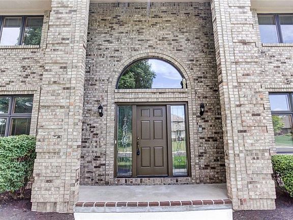 3rd image of 7171 Dominican Dr