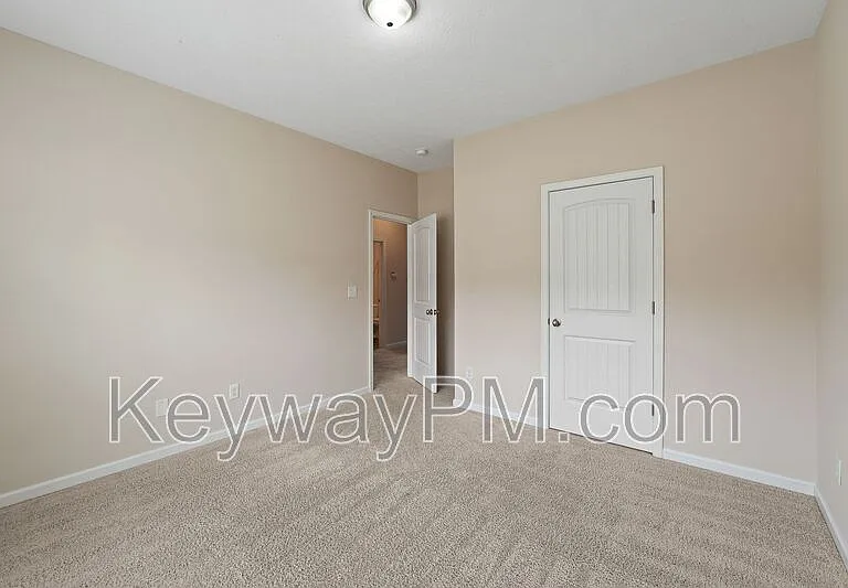 335 Koweta Way — Photo 20