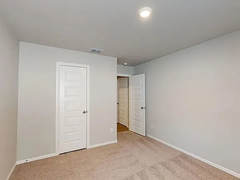 3316 Coronation Ct — Photo 13