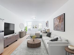 8 Jones St APT 5A, New York, NY 10014