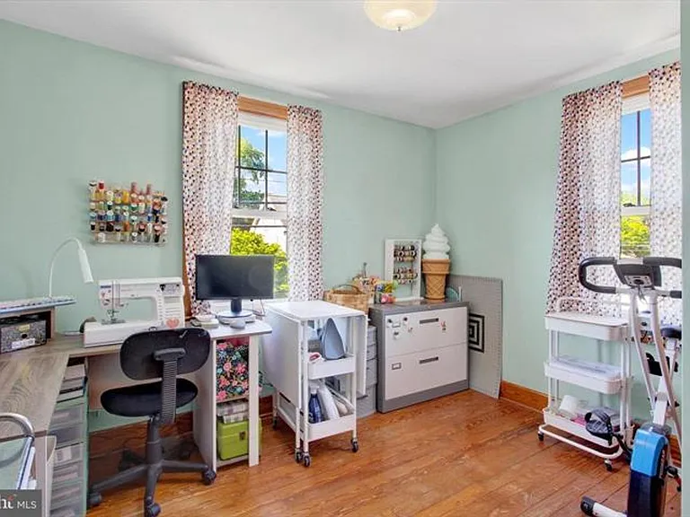 105 Allegheny Ave — Photo 14