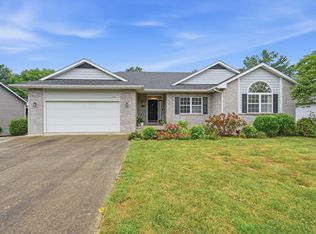 3607 Blue Cedar Ln, Columbia, MO 65203