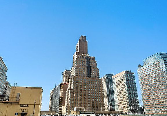 5th image of 88 Greenwich St APT 801