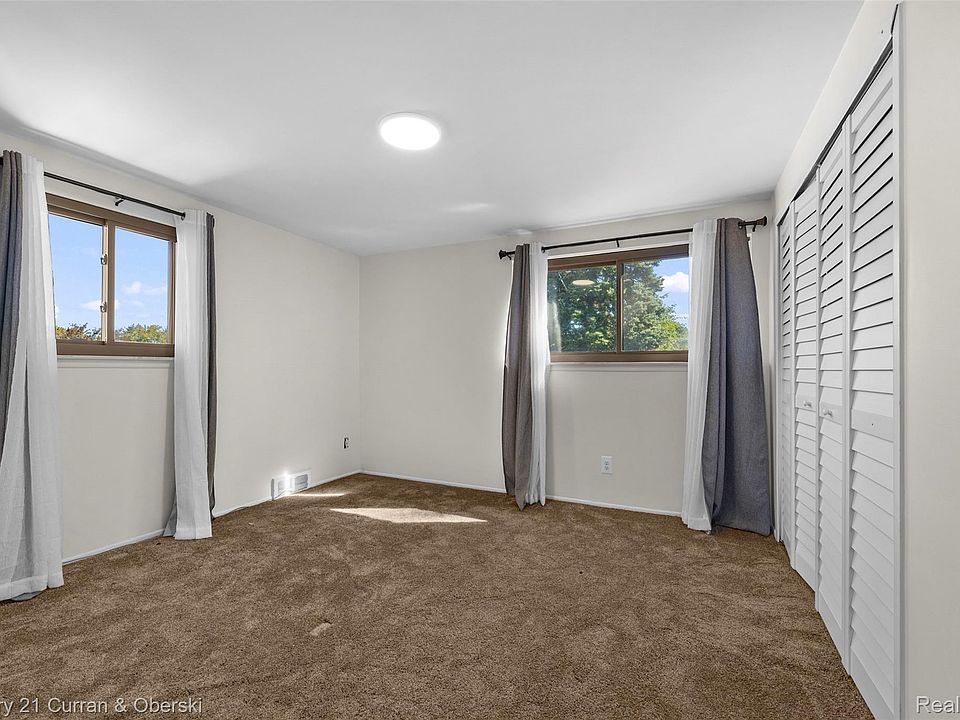 1824 N Beech Daly Rd, photo 20