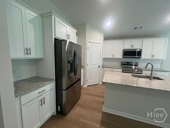 5th image of 128 Lakeview Pines Way