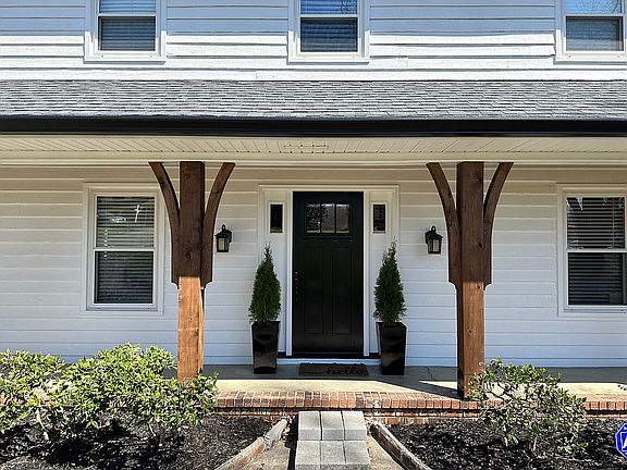 4th image of 507 Heartheron Ln