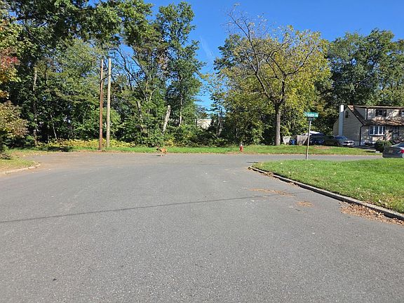 5th image of 1367-71 Milton Pl