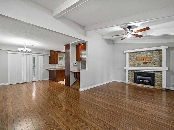 4th image of 2259 Lynden St