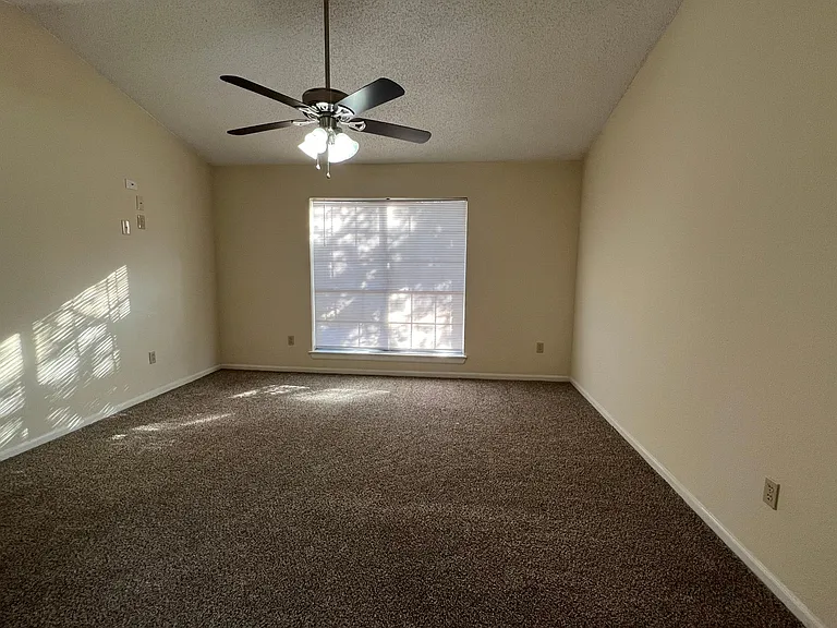 4108 Norcross Dr — Photo 30